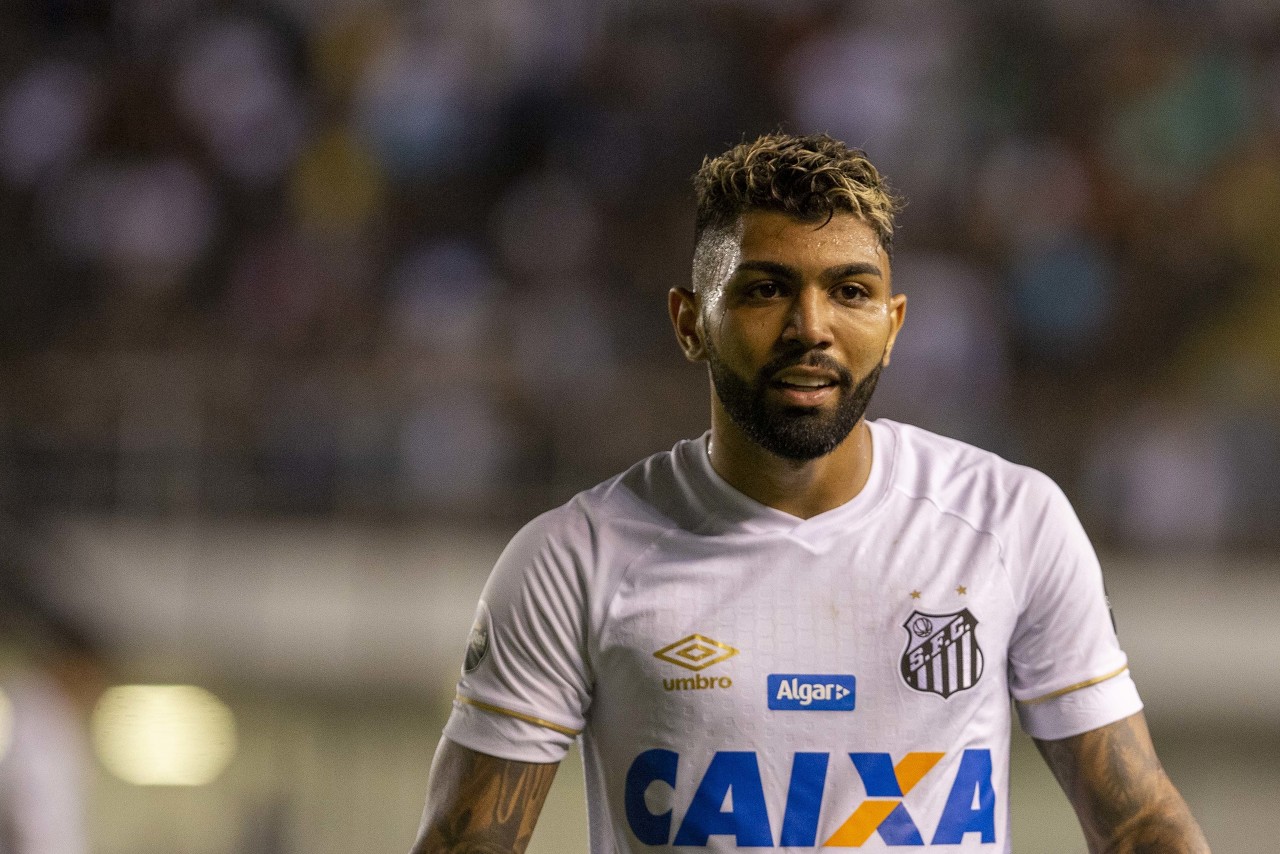 佩蒂特：恩德里克想进球改变比赛，他在进攻端敢于尝试不该被批评