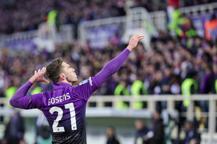 身手全能！朱·霍勒迪16中10贡献25分5板7助 三分9中4